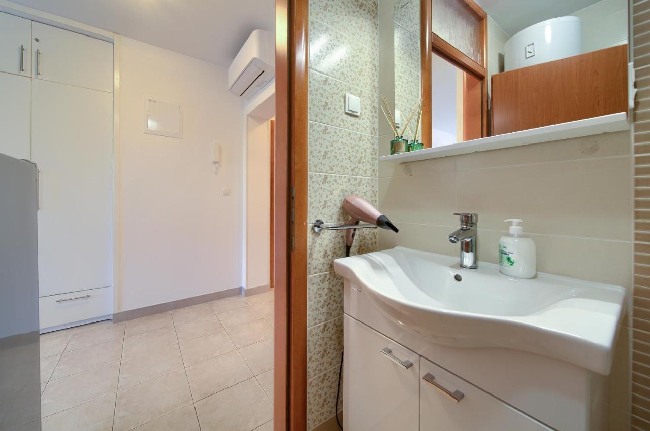 Apartments Ivica Krk Island Šilo Exteriér fotografie